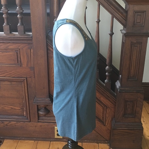 🎉Sequined Teal Tank Top - Picture 2 of 5